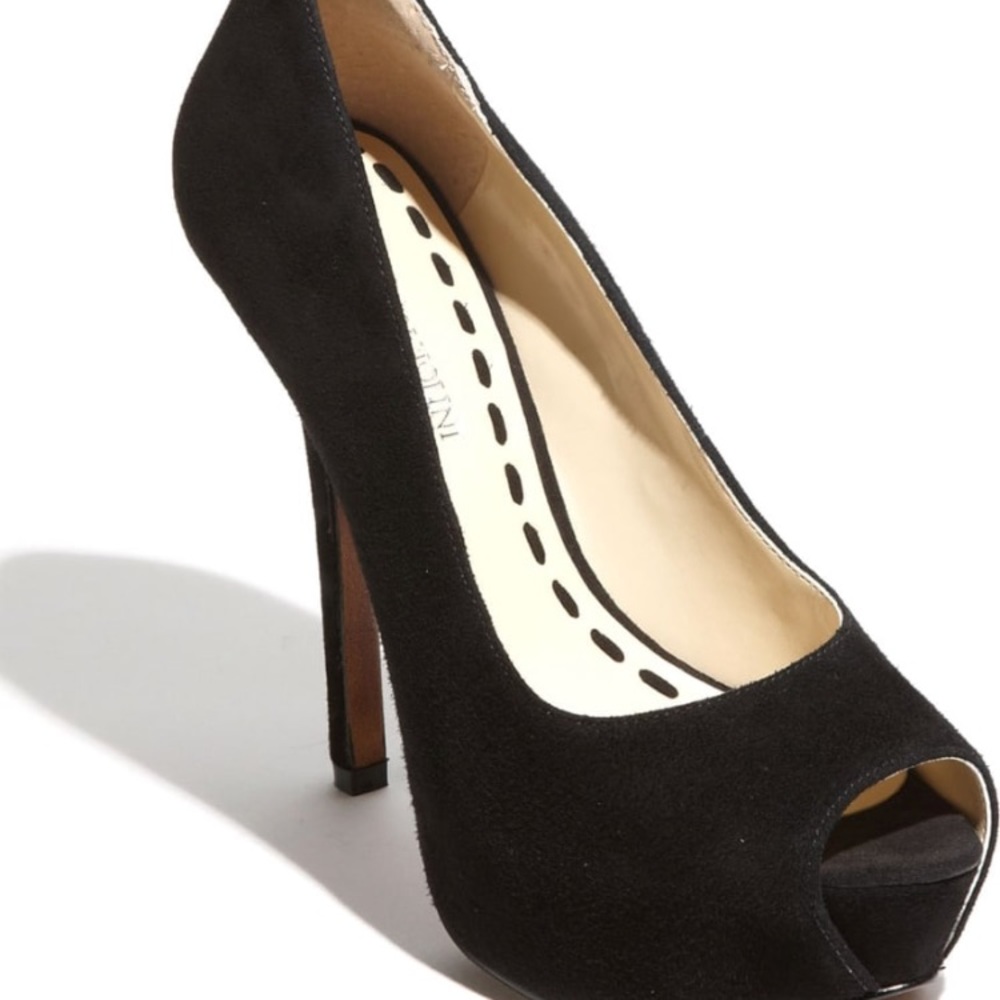 ‘Tanen’ Pump by Enzo Angiolini